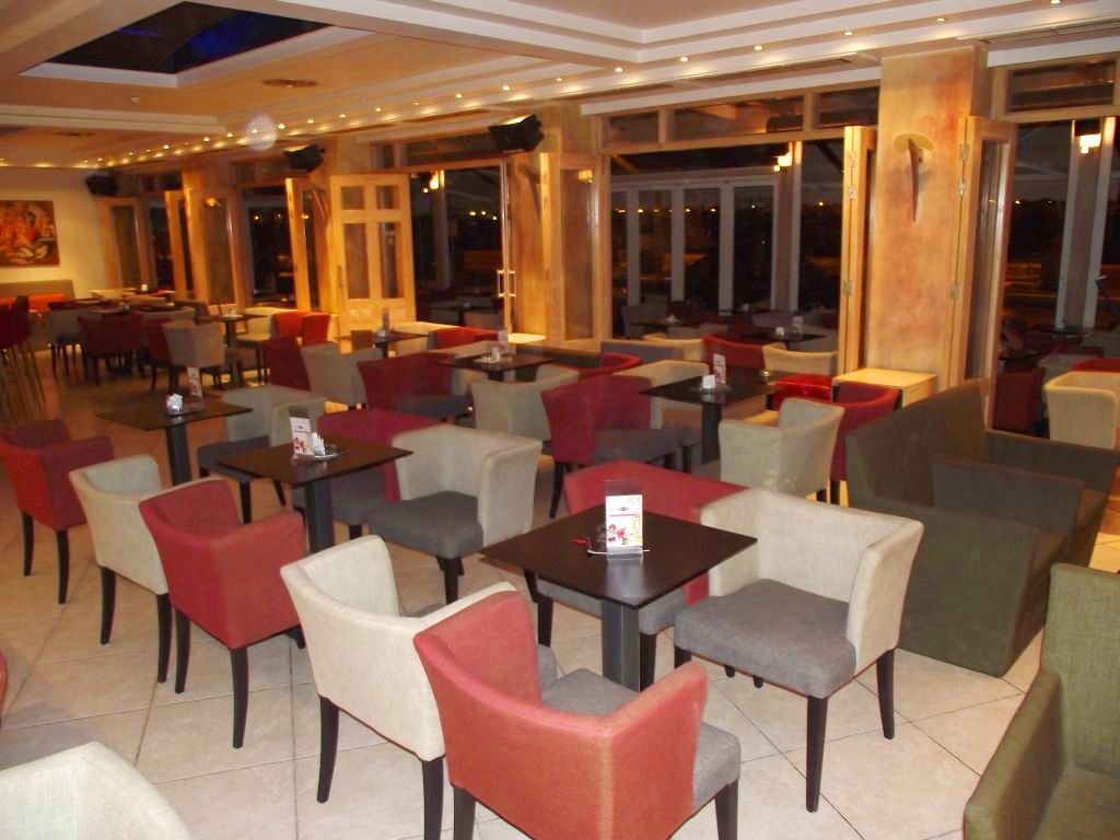 Hotel Aeolis 3*