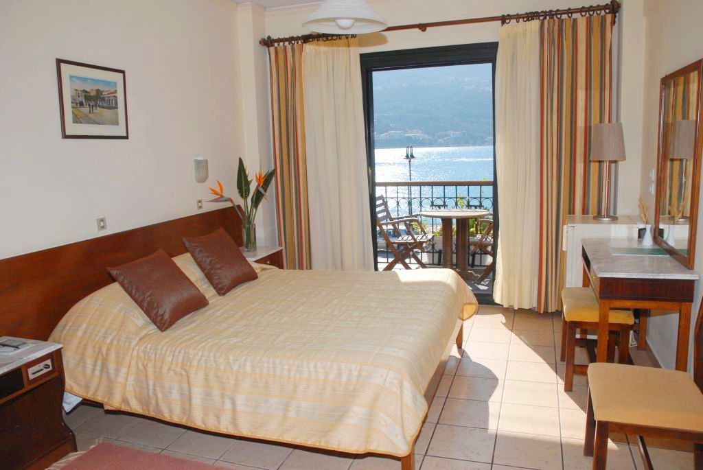 Aeolis 3* Samos Town